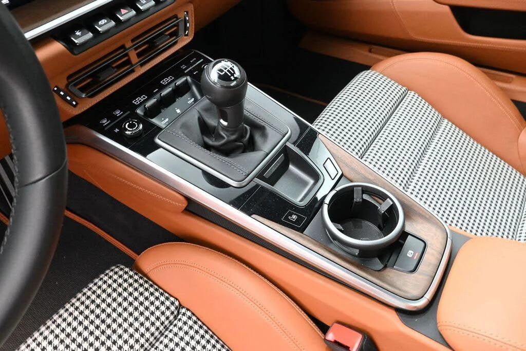 2023 Porsche 992 Sport Classic - Image 22 of 31