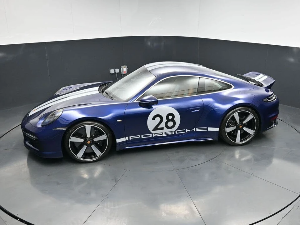 2023 Porsche 992 Sport Classic - Image 15 of 31