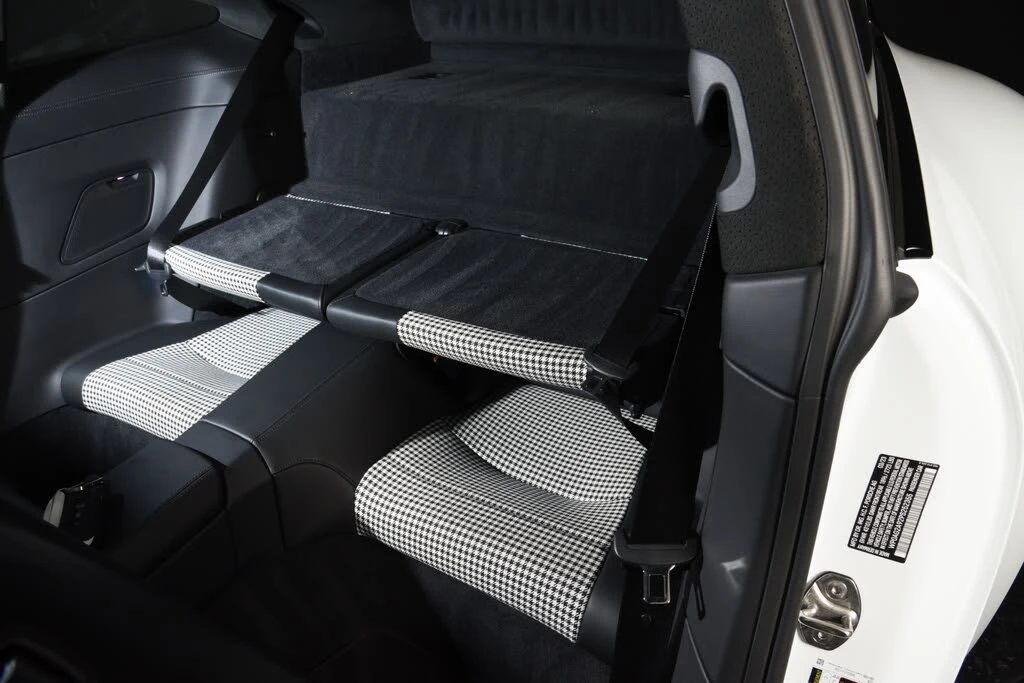 2023 Porsche 992 Sport Classic - Image 25 of 31