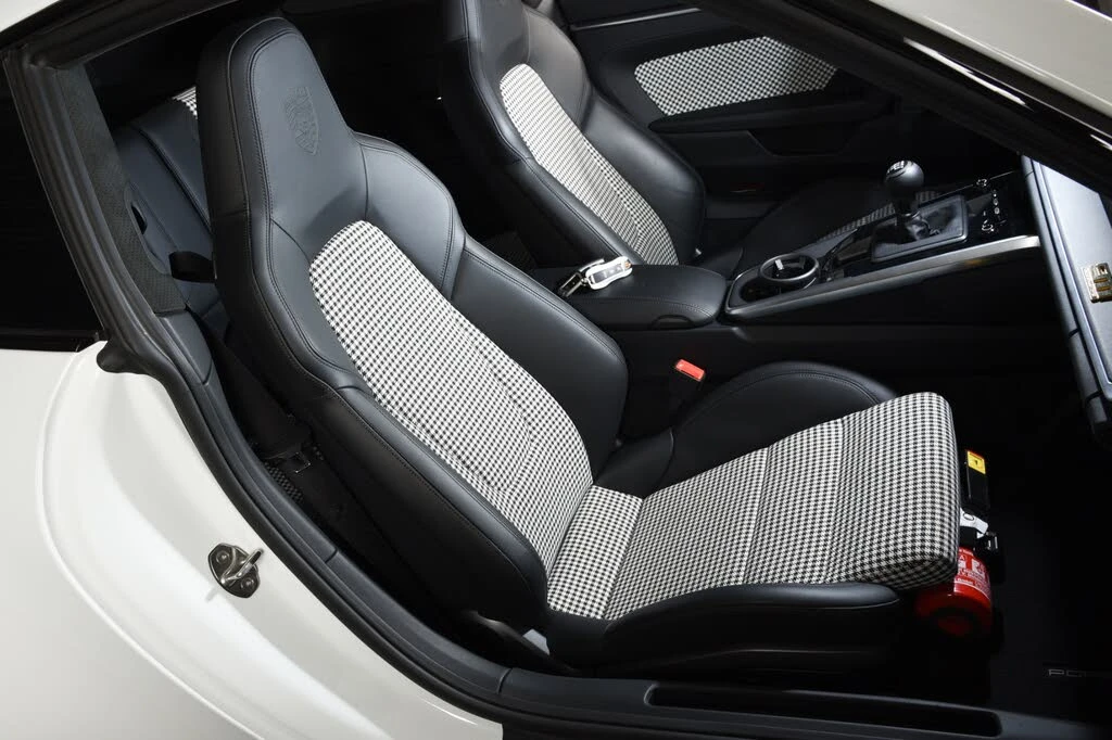 2023 Porsche 992 Sport Classic - Image 24 of 31