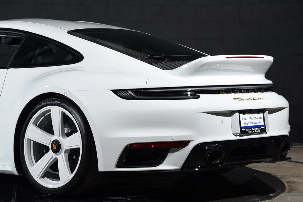 2023 Porsche 992 Sport Classic - Image 15 of 31