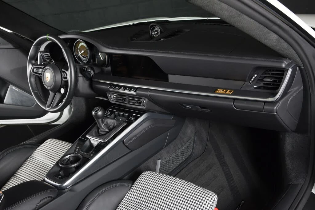 2023 Porsche 992 Sport Classic - Image 17 of 31