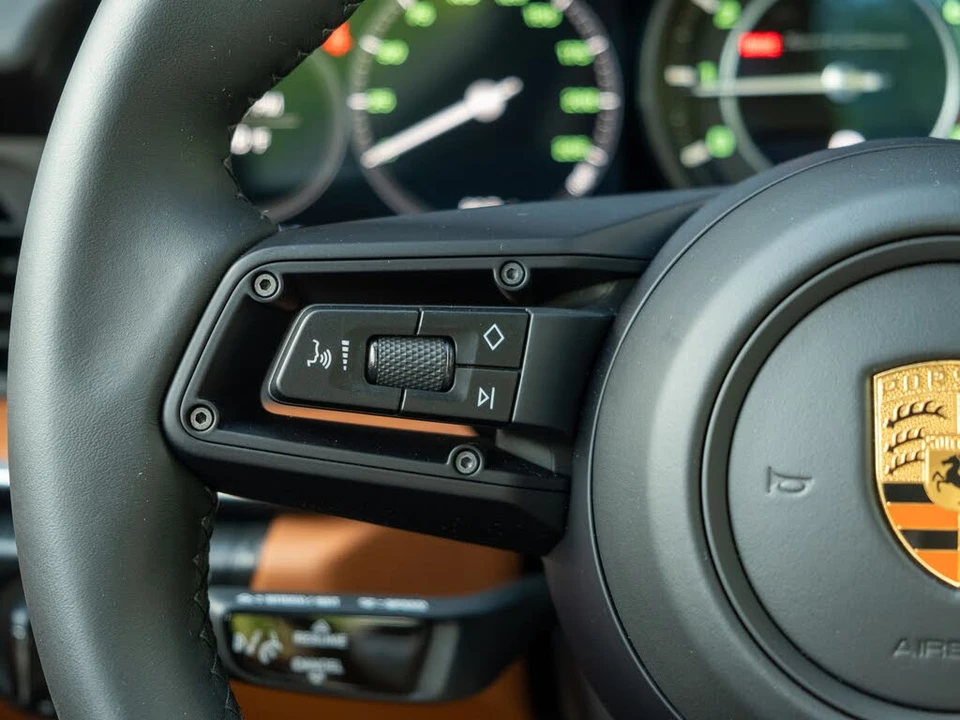 2023 Porsche 992 Sport Classic - Image 29 of 31
