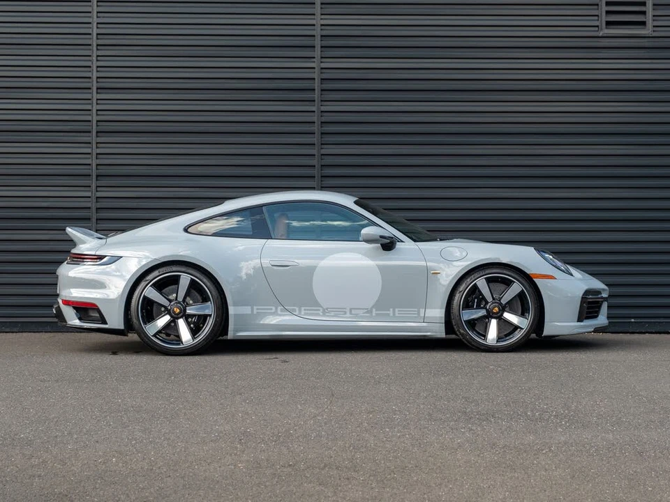 2023 Porsche 992 Sport Classic - Image 9 of 31