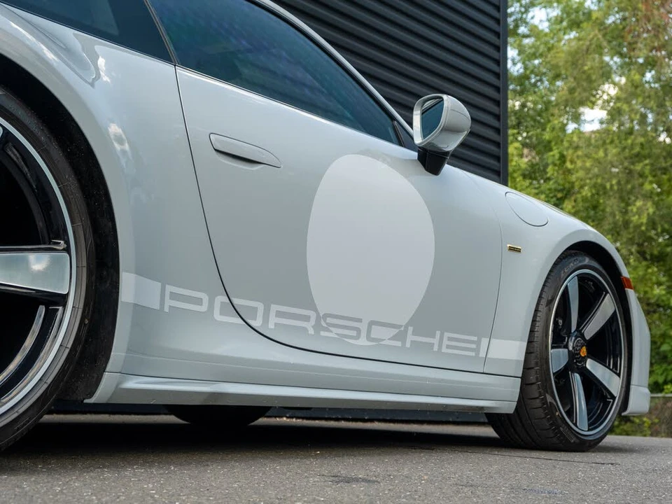 2023 Porsche 992 Sport Classic - Image 20 of 31