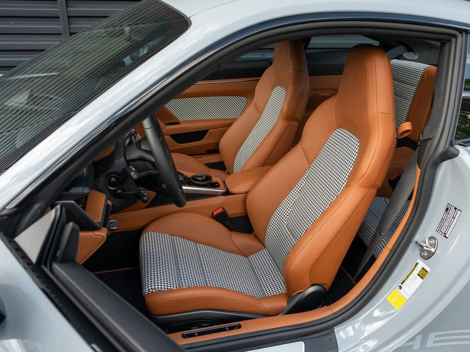 2023 Porsche 992 Sport Classic - Image 5 of 31