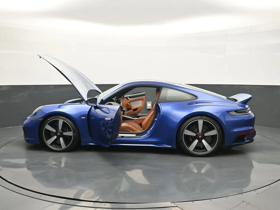 2023 Porsche 992 Sport Classic - Image 26 of 30