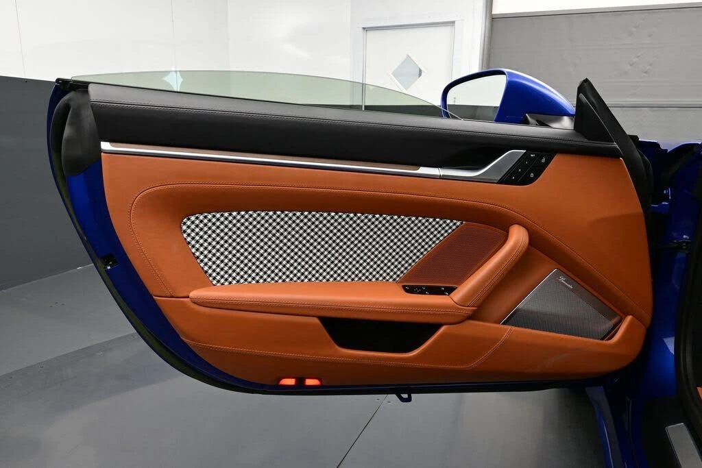 2023 Porsche 992 Sport Classic - Image 7 of 30
