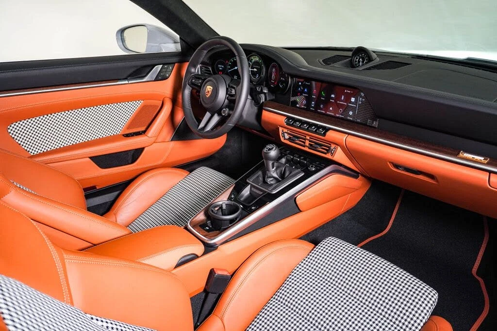 2023 Porsche 992 Sport Classic - Image 17 of 31