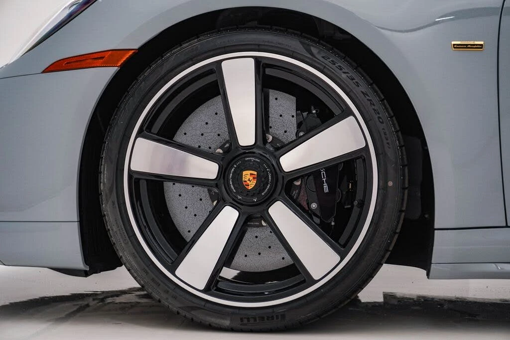 2023 Porsche 992 Sport Classic - Image 15 of 31