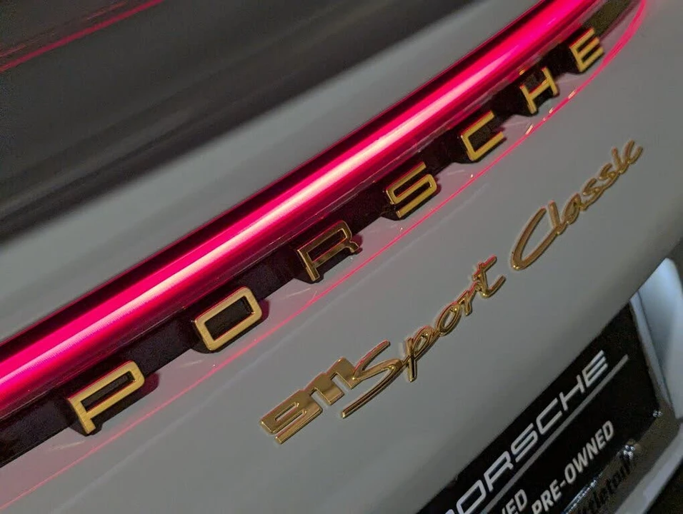 2023 Porsche 992 Sport Classic - Image 15 of 31