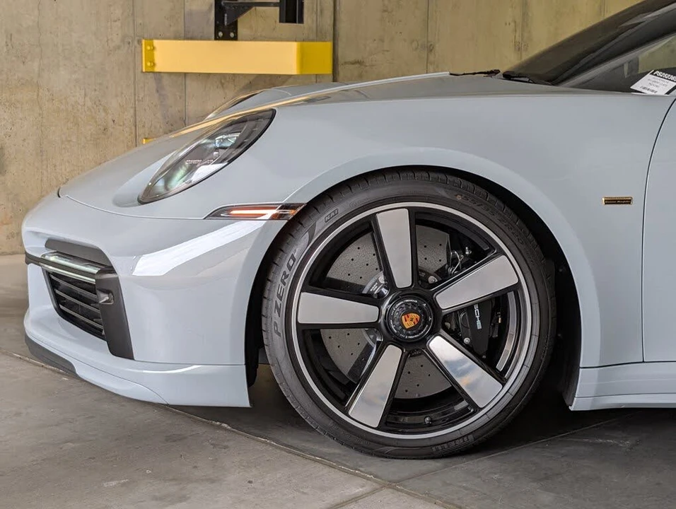 2023 Porsche 992 Sport Classic - Image 12 of 31