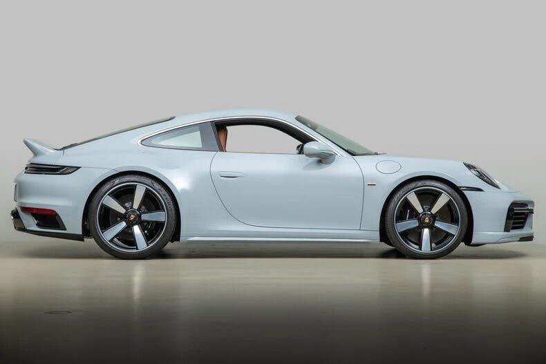 2023 Porsche 992 Sport Classic - Image 10 of 31