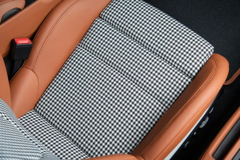 2023 Porsche 992 Sport Classic - Image 28 of 31
