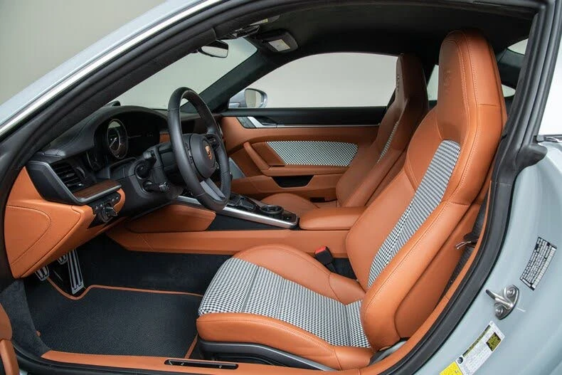 2023 Porsche 992 Sport Classic - Image 17 of 31