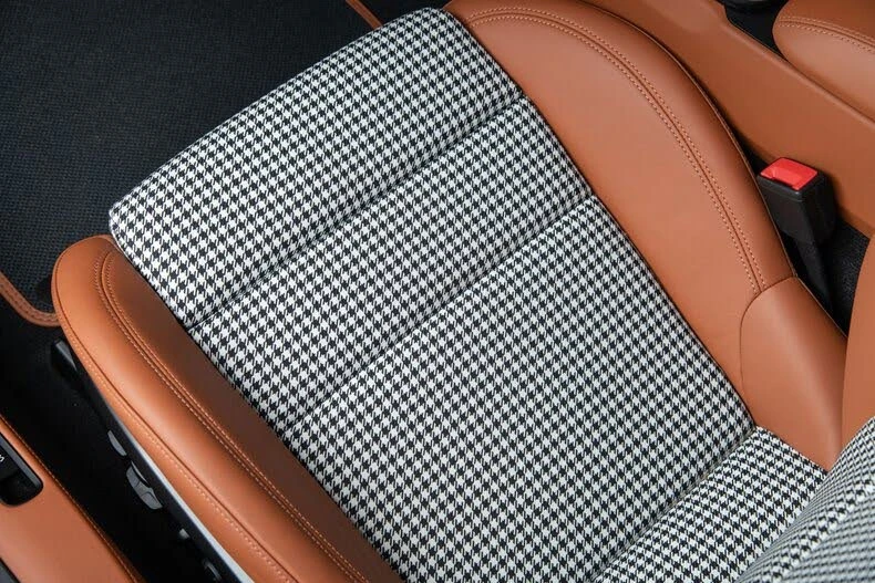 2023 Porsche 992 Sport Classic - Image 20 of 31