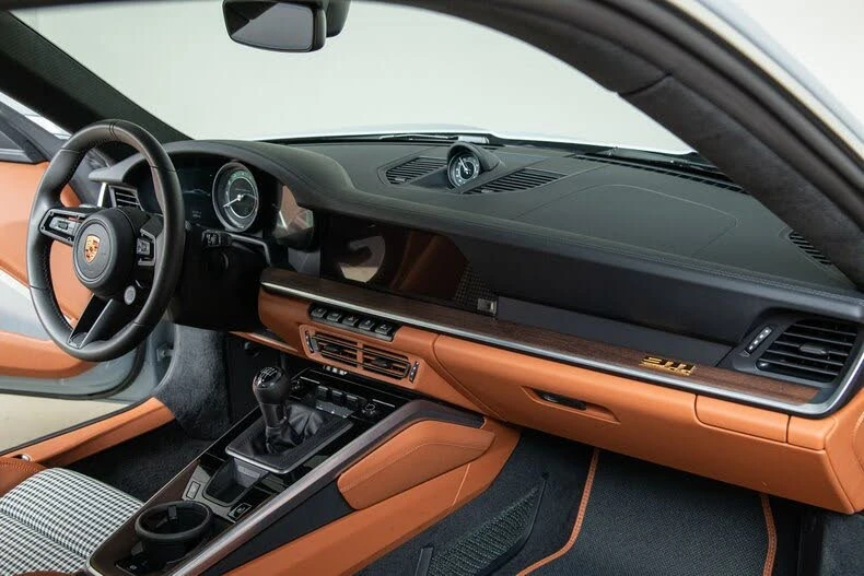 2023 Porsche 992 Sport Classic - Image 26 of 31