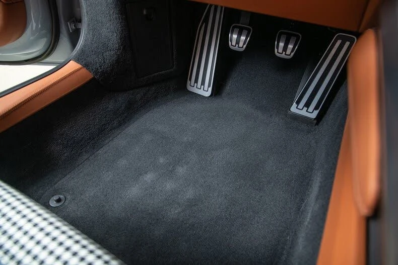 2023 Porsche 992 Sport Classic - Image 22 of 31