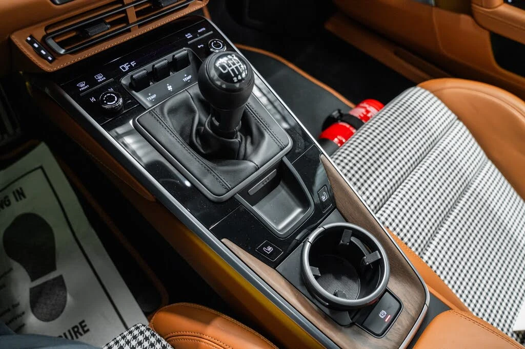 2023 Porsche 992 Sport Classic - Image 26 of 31
