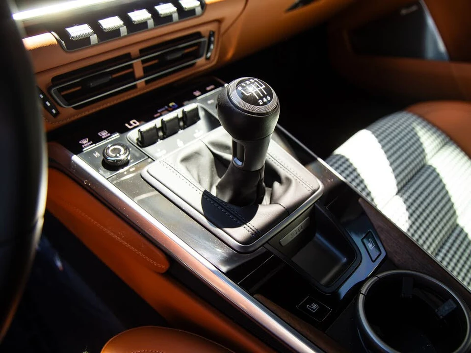 2023 Porsche 992 Sport Classic - Image 21 of 27