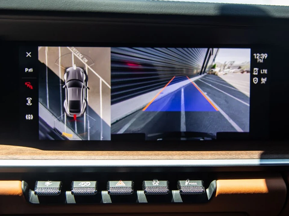 2023 Porsche 992 Sport Classic - Image 19 of 27