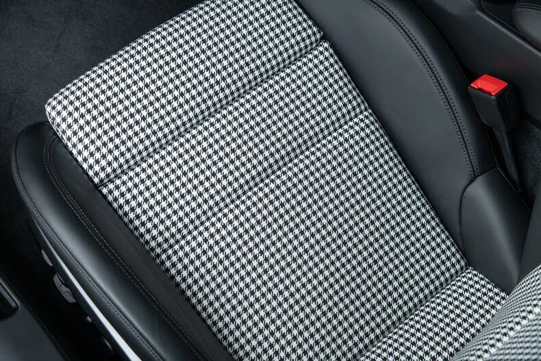 2023 Porsche 992 Sport Classic - Image 24 of 31