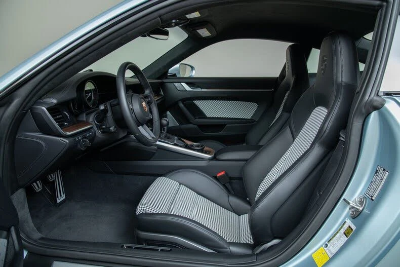 2023 Porsche 992 Sport Classic - Image 21 of 31