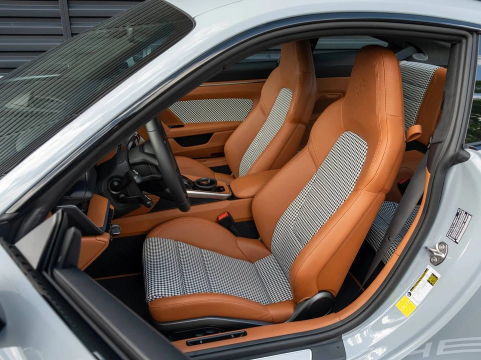 2023 Porsche 992 Sport Classic - Image 5 of 5