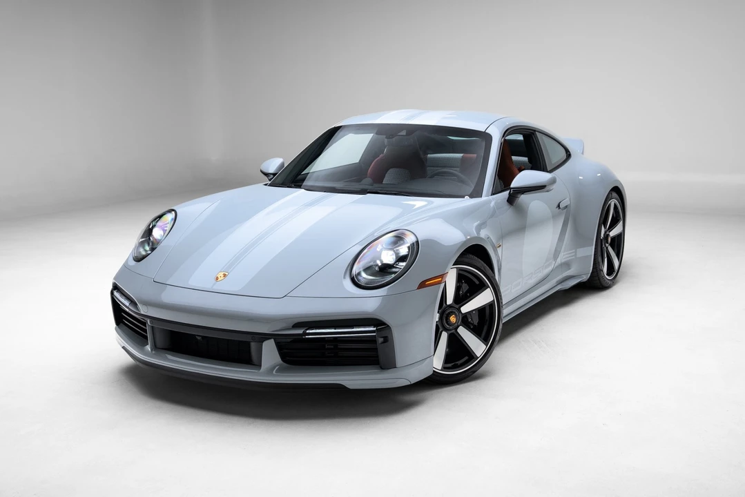 2023 Porsche 992 Sport Classic - Image 22 of 31