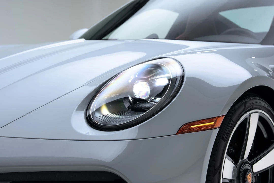2023 Porsche 992 Sport Classic - Image 11 of 31