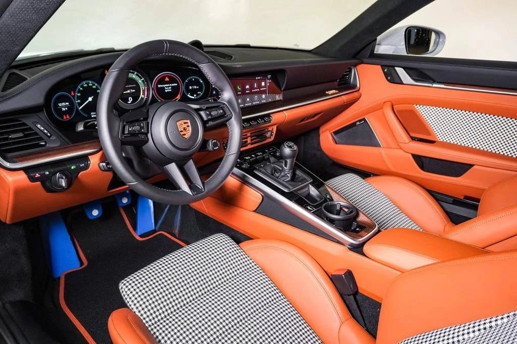 2023 Porsche 992 Sport Classic - Image 4 of 5