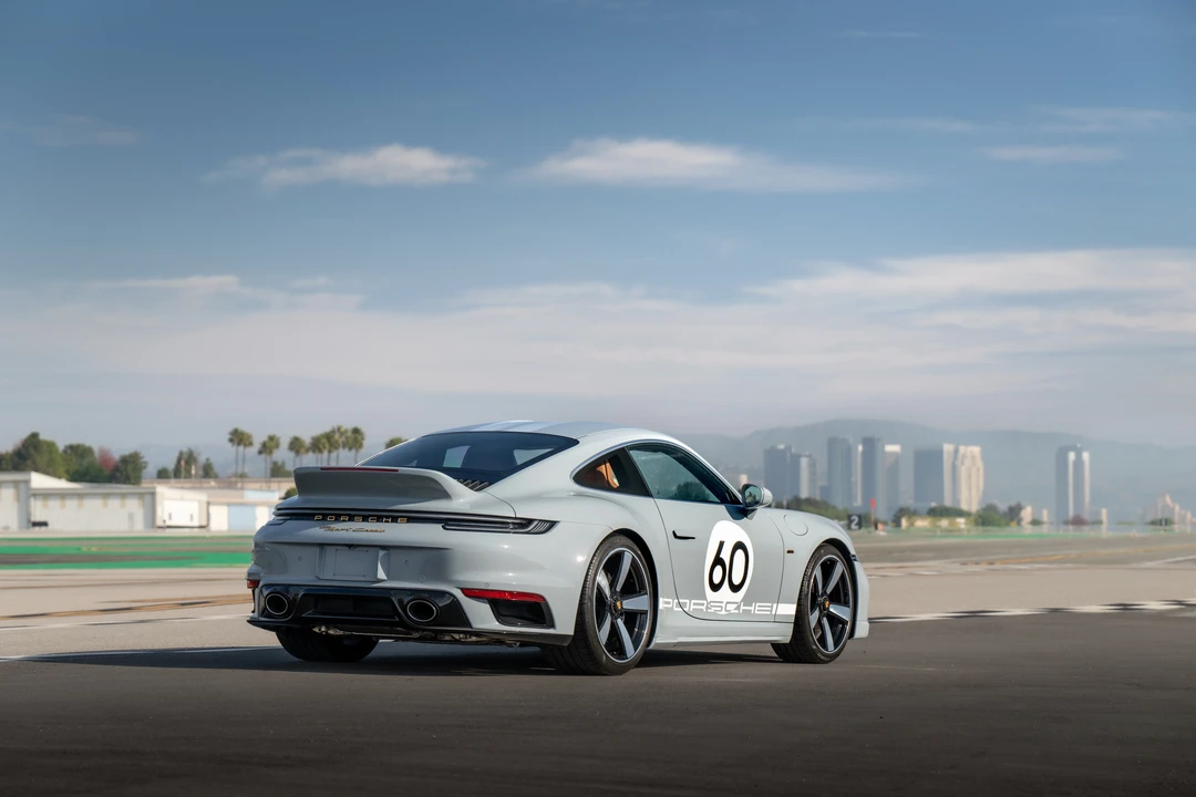 2023 Porsche 992 Sport Classic - Image 7 of 31