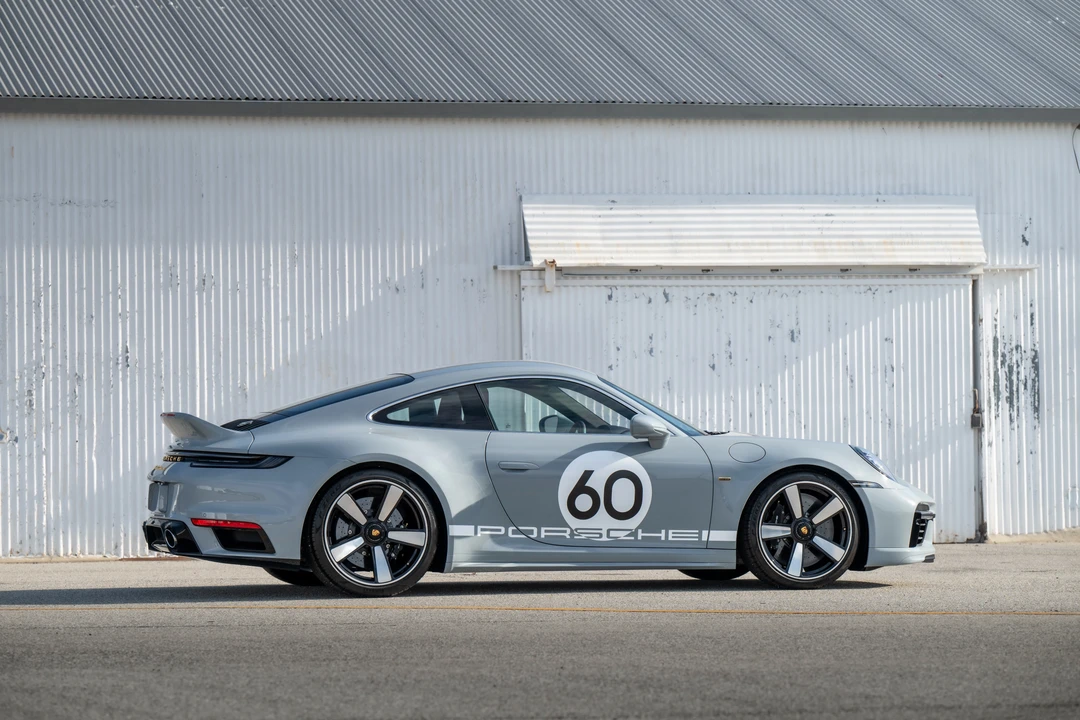 2023 Porsche 992 Sport Classic - Image 10 of 31