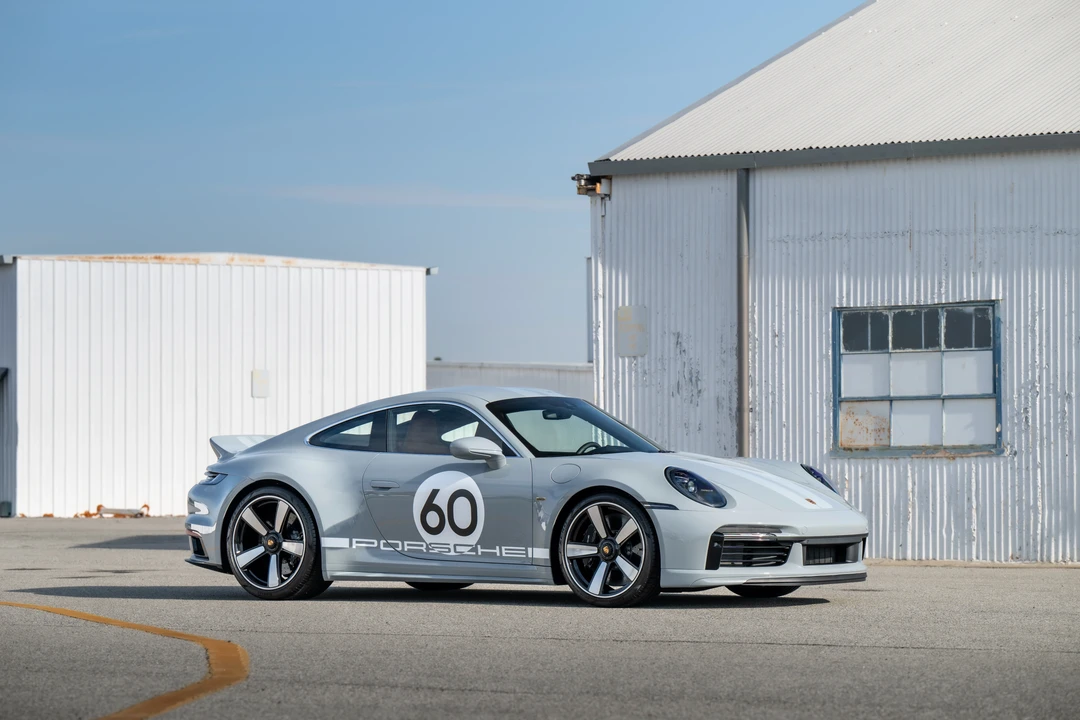 2023 Porsche 992 Sport Classic - Image 11 of 31