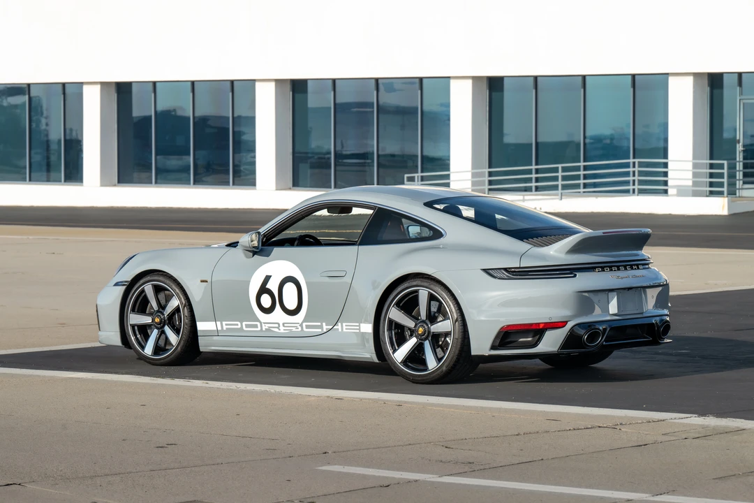 2023 Porsche 992 Sport Classic - Image 4 of 31