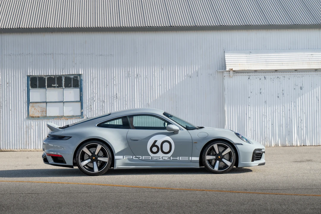 2023 Porsche 992 Sport Classic - Image 9 of 31