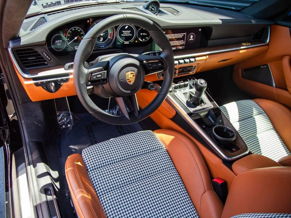 2023 Porsche 992 Sport Classic - Image 4 of 5