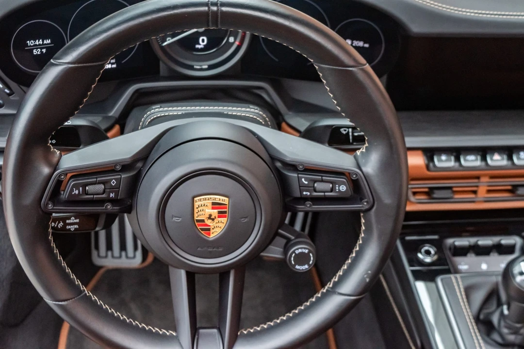2023 Porsche 992 Targa 4 GTS - Image 5 of 7