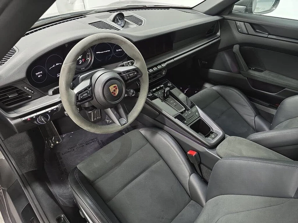 2023 Porsche 992 Targa 4 GTS - Image 4 of 31