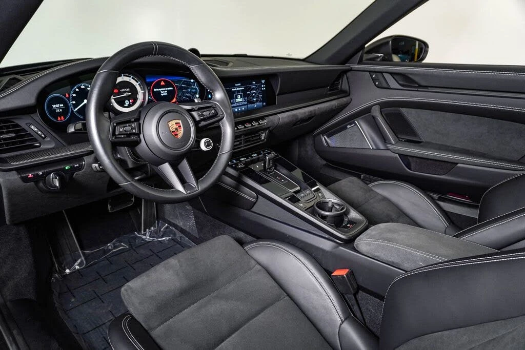 2023 Porsche 992 Targa 4 GTS - Image 24 of 31