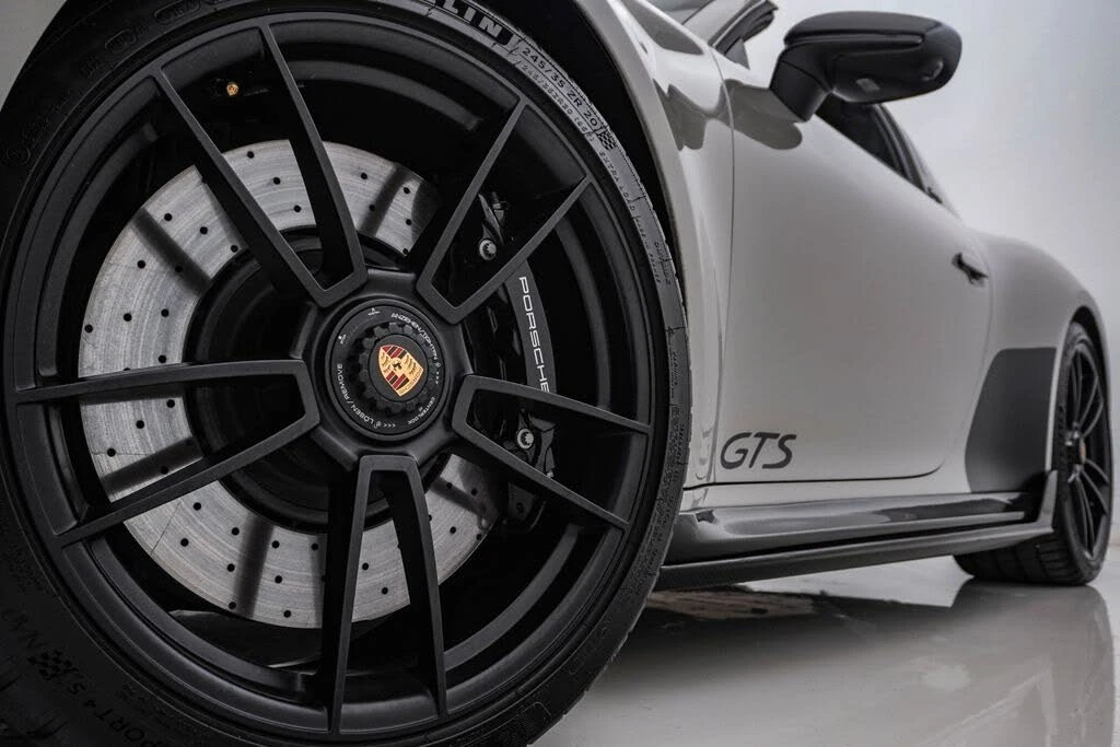 2023 Porsche 992 Targa 4 GTS - Image 5 of 31