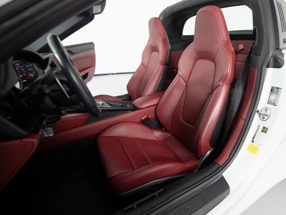 2023 Porsche 992 Targa 4 GTS - Image 5 of 31