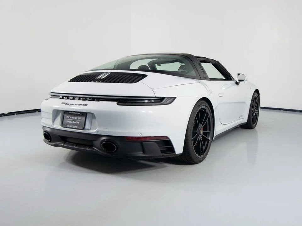 2023 Porsche 992 Targa 4 GTS - Image 10 of 31