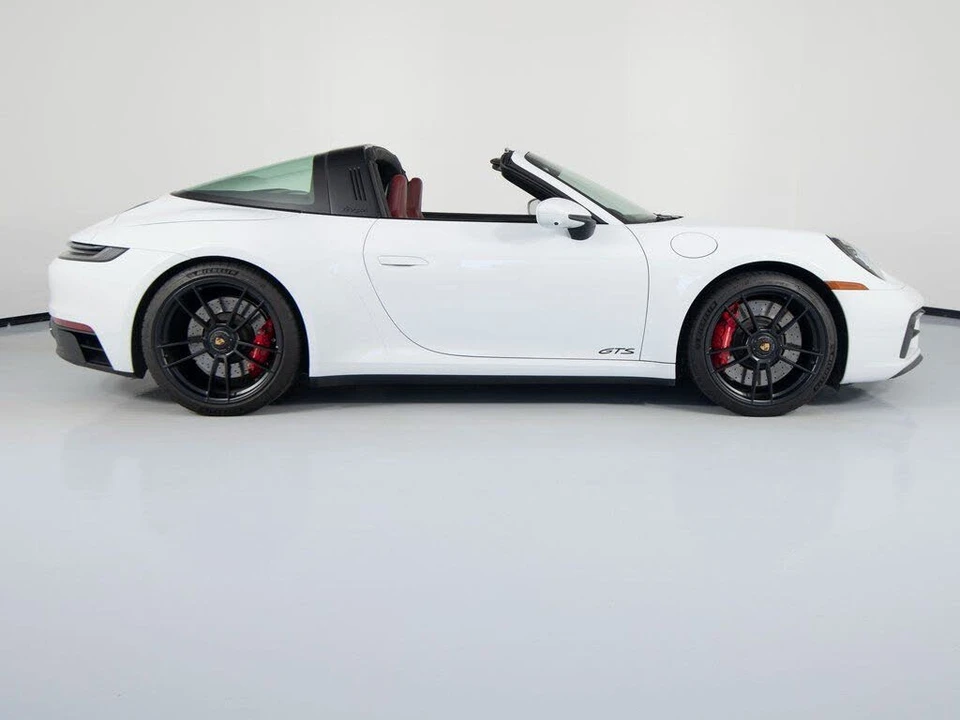 2023 Porsche 992 Targa 4 GTS - Image 11 of 31
