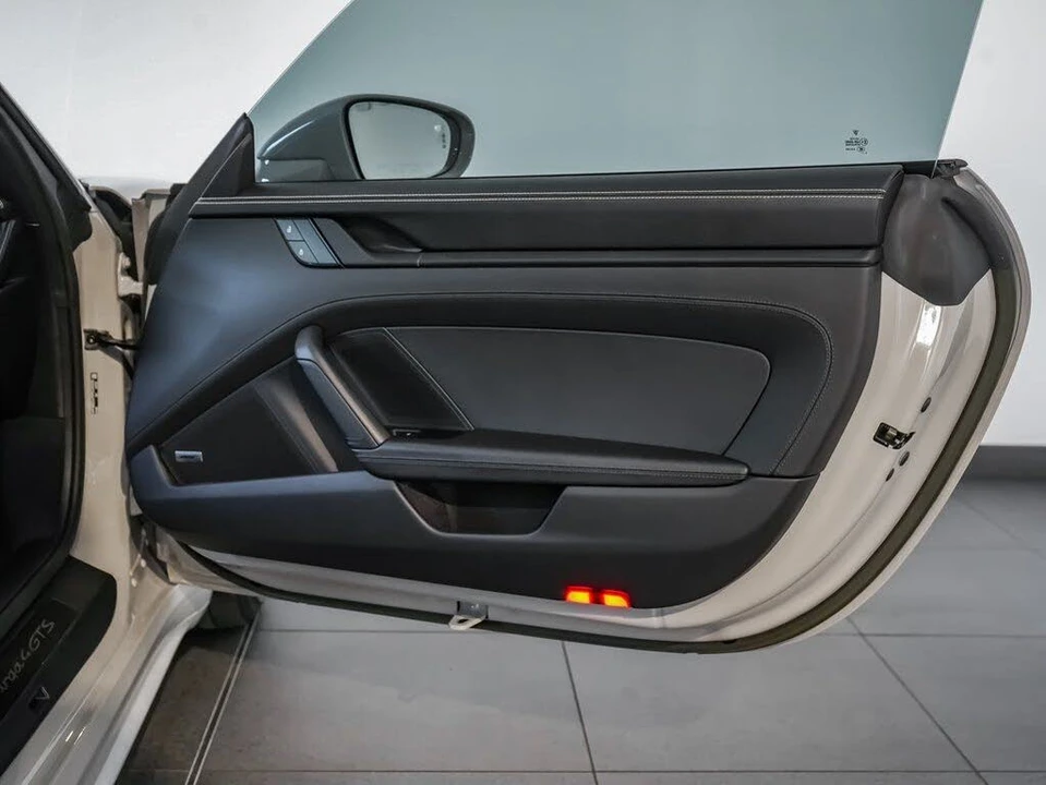 2023 Porsche 992 Targa 4 GTS - Image 23 of 31
