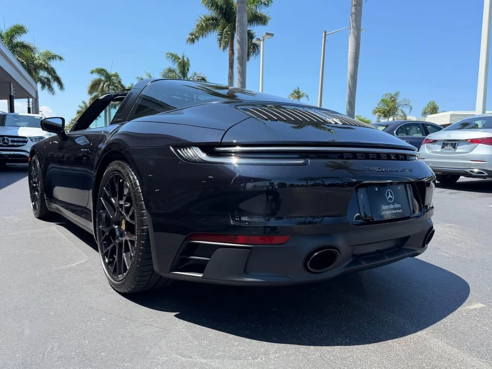 2023 Porsche 992 Targa 4 GTS - Image 7 of 8