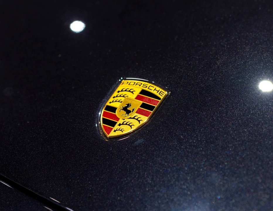 2023 Porsche 992 Targa 4 GTS - Image 11 of 31