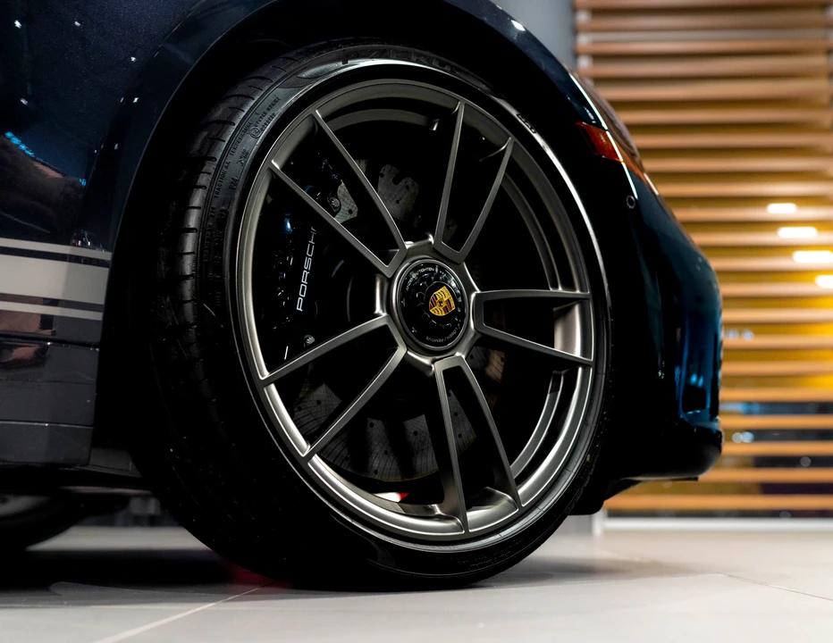 2023 Porsche 992 Targa 4 GTS - Image 17 of 31
