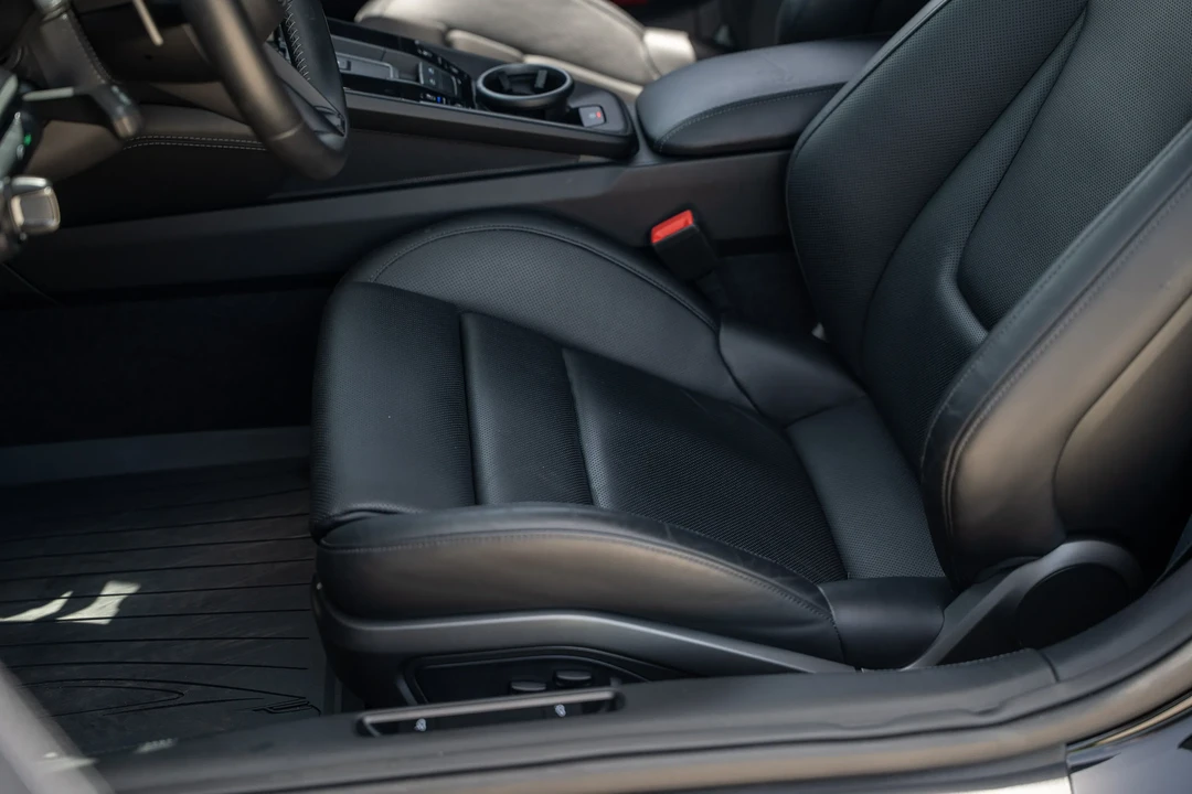 2023 Porsche 992 Targa 4 GTS - Image 23 of 31