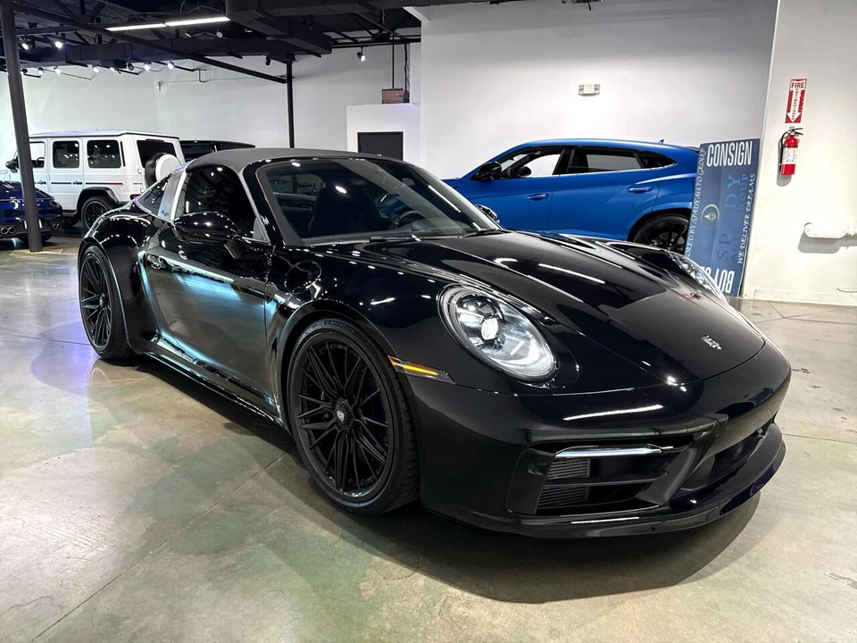 2023 Porsche 992 Targa 4 GTS - Image 12 of 21